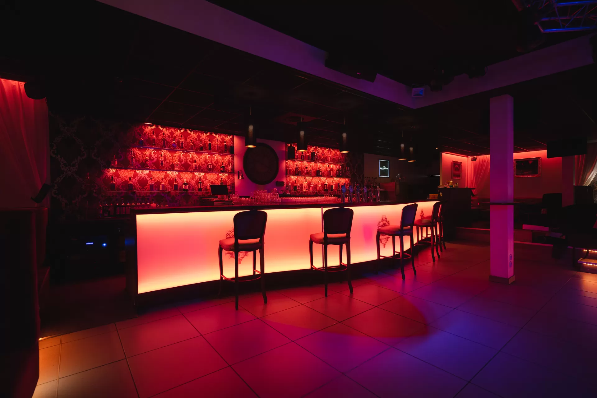 Le Rendez-Vous Bar Hero